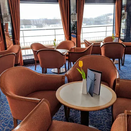Botel Ms Select Bellejour -